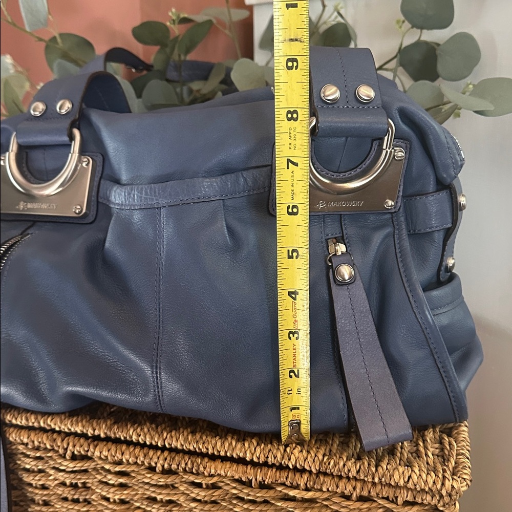 B. Makowsky cornflower Blue genuine Leather shoulder pockets silver animal purse - Picture 8 of 15